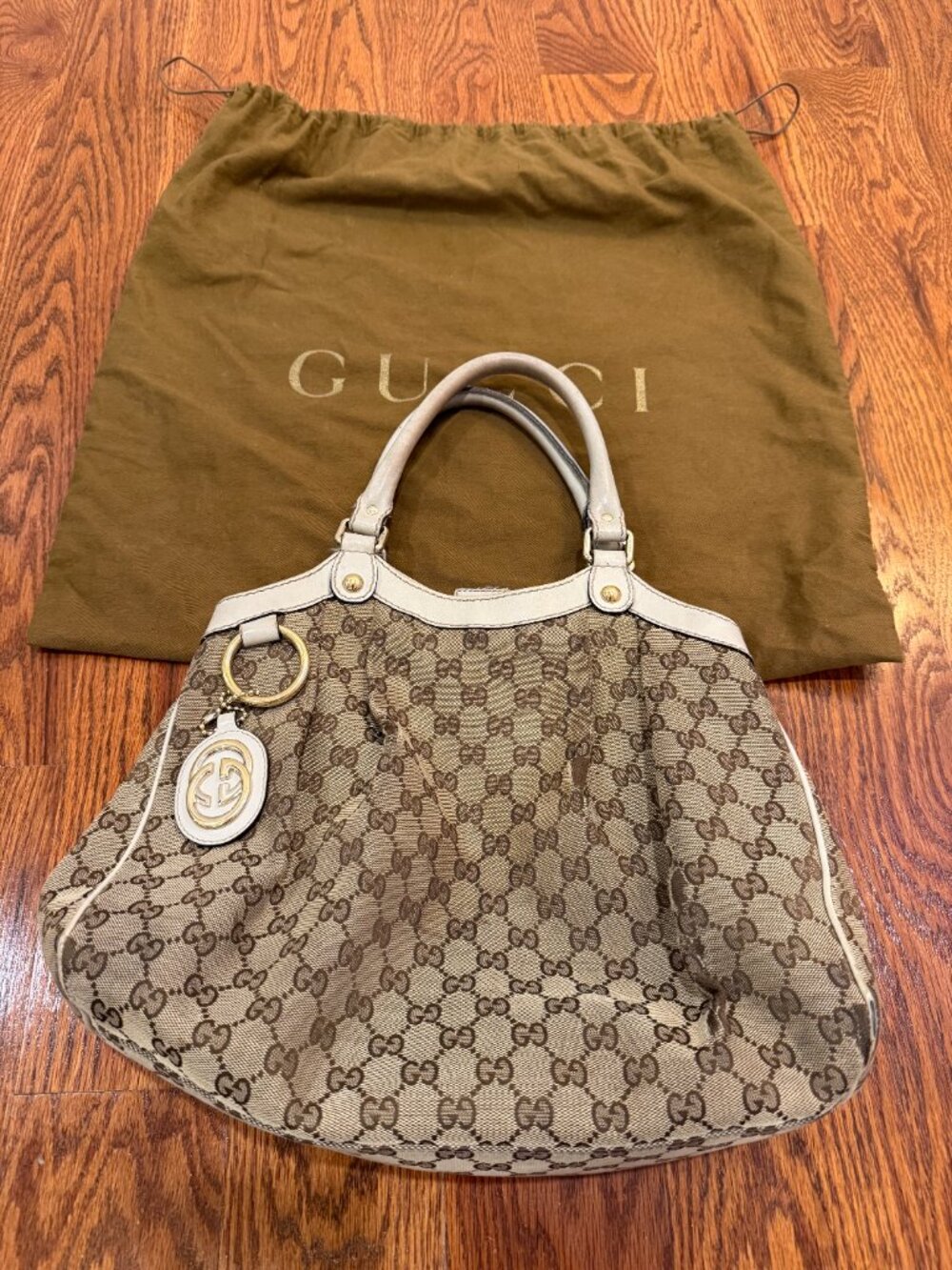 Gucci Sukey Medium GG Canvas Tote Bag Beige